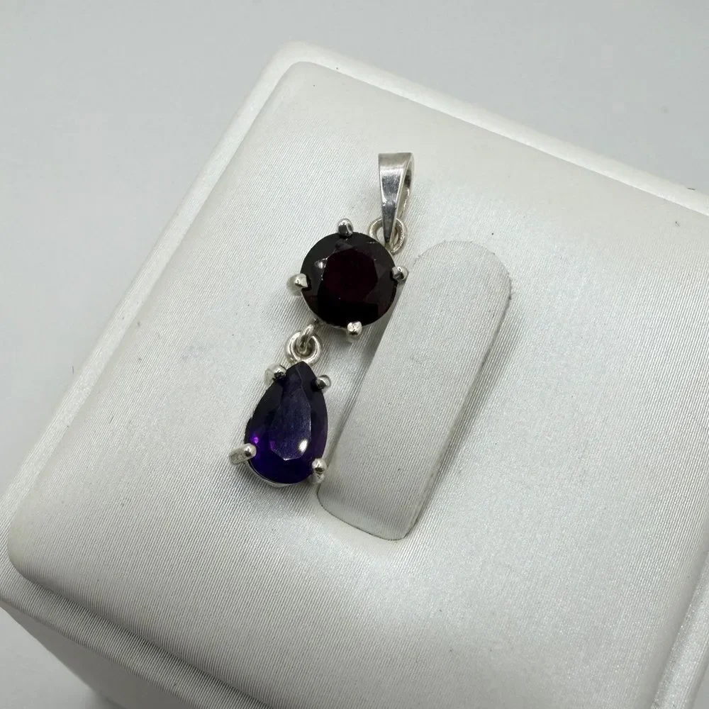 NWOT faceted‎ 7mm garnet and pear cut 8x5mm amethyst pendant in sterling silver!